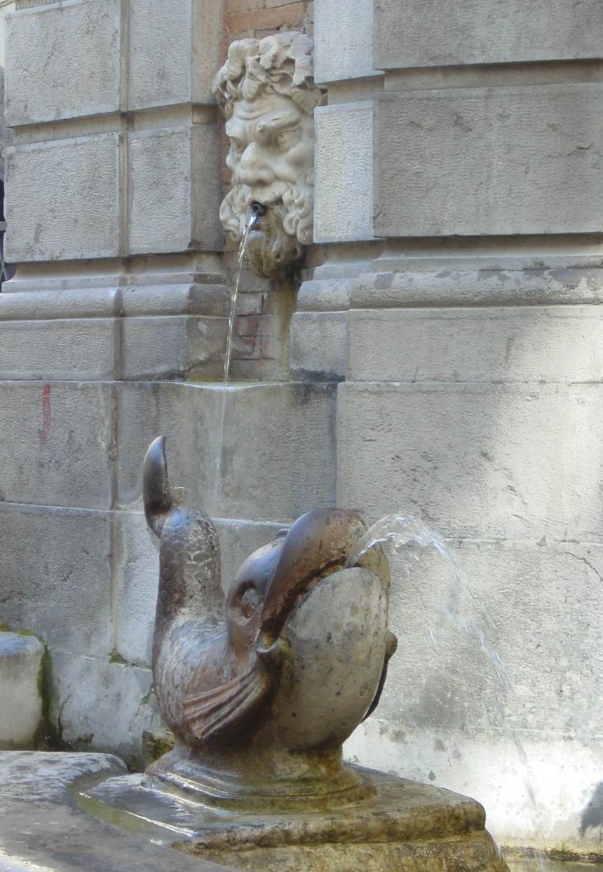 Particolare della Fontana dei pesci