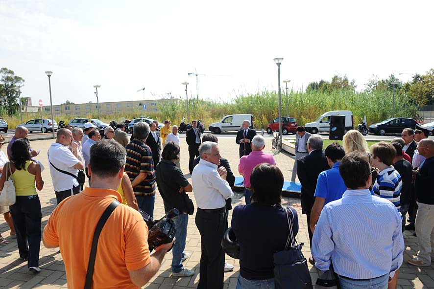 Il Sindaco De Luca inaugura la rotatoria di Via Generale Clark. Salerno, 24 settembre 2011.
