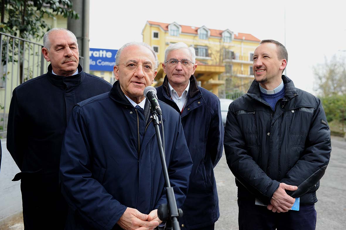Al via i lavori del sagrato della chiesa di Fratte con il Sindaco Vincenzo De Luca. Salerno, 21 marzo 2011