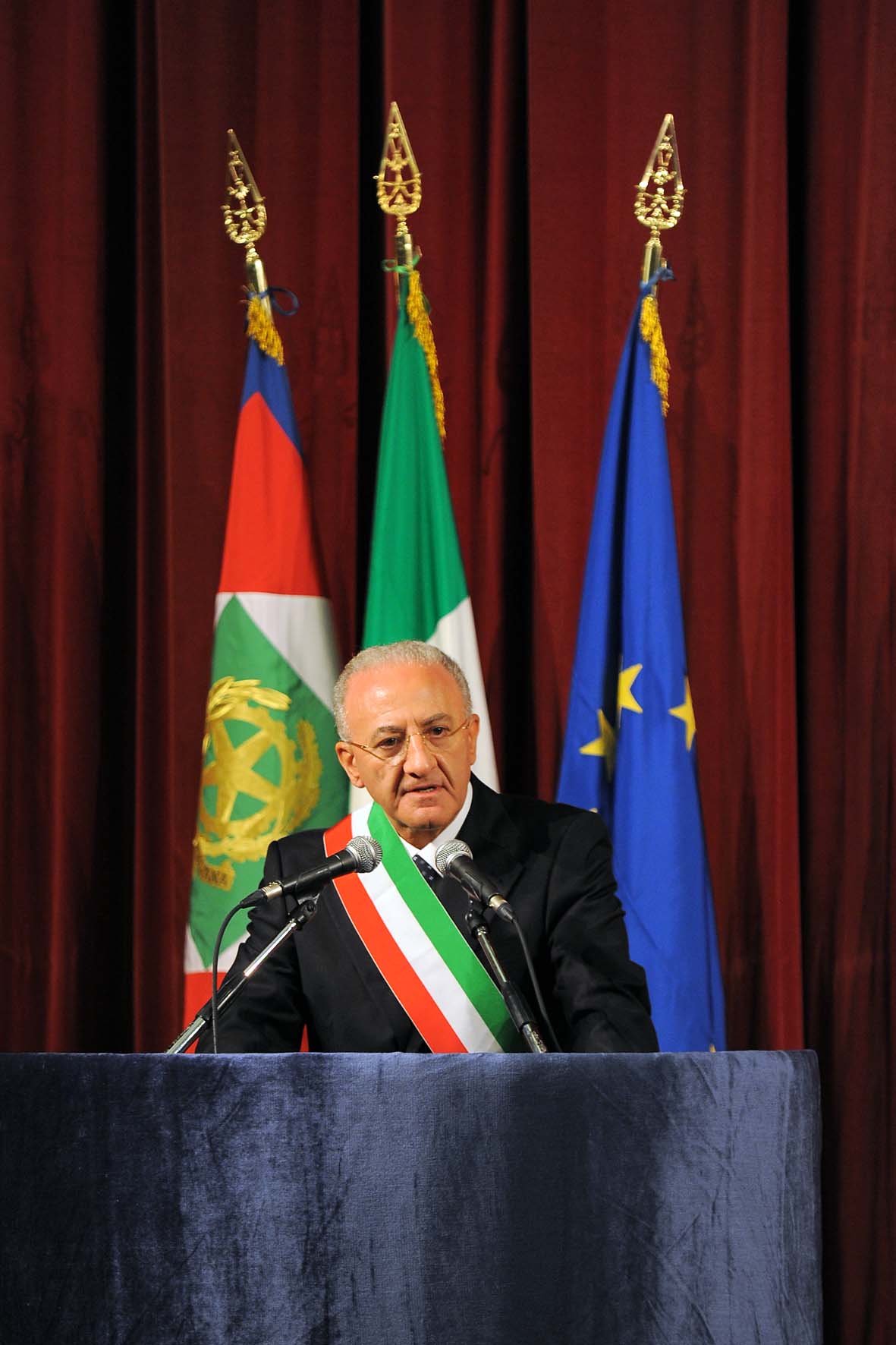SALERNO saluta il Presidente della Repubblica GIORGIO NAPOLITANO. Teatro Augusteo, martedi' 14 settembre 2010