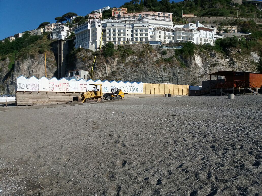 Pulizia spiagge cittadine