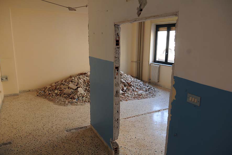 Il Sindaco di Salerno da' il via ai lavori per la realizzazione di un nuovo asilo nido comunale. Via Fusandola, giovedi' 2 luglio 2009