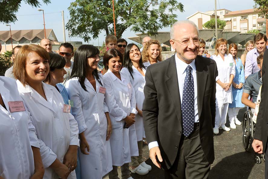 Il Sindaco De Luca inaugura l'Asilo Nido di Via Premuda. Salerno, 13 Settembre 2011