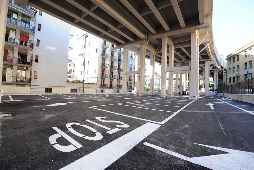 Via Calenda, via Cavallo, via Trucillo: il Sindaco De Luca inaugura i nuovi parcheggi. 18 settembre 2009