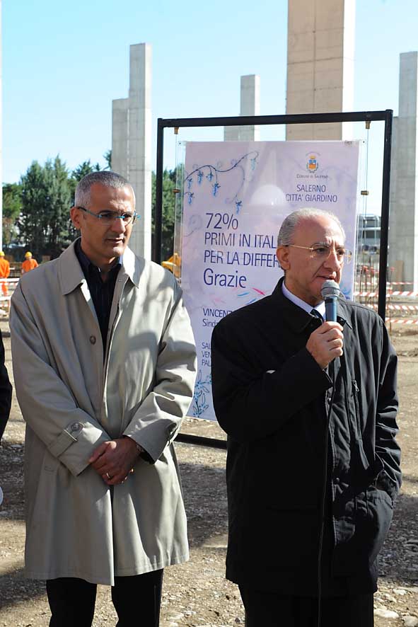 Con il 72% Salerno  il primo capoluogo dItalia per la raccolta differenziata. Il Sindaco visita l'area dove sorgera' l'impianto di compostaggio. 16 ottobre 2009