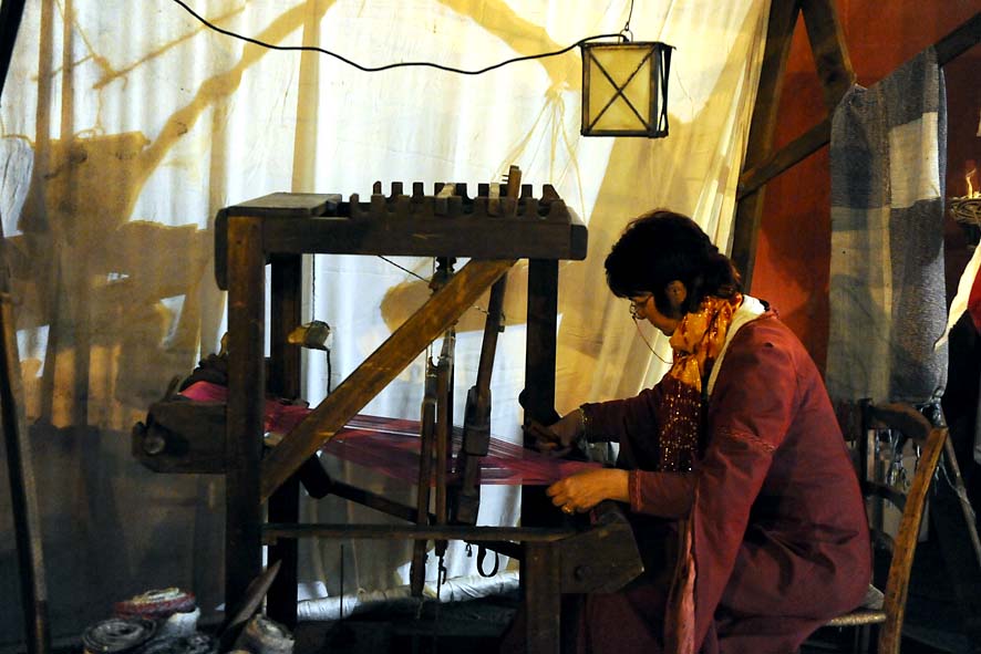 Al via ledizione 2011 de Il Crocifisso ritrovato nel segno del Medioevo con il Sindaco De Luca. Salerno, 29 aprile 2011