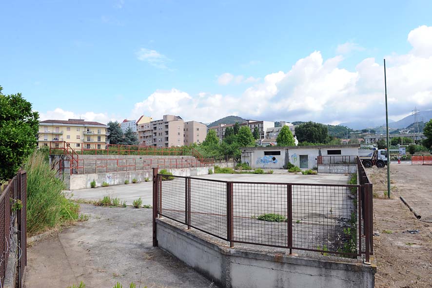 Mariconda, 25 giugno 2009: inizio lavori strada di collegamento via Tofane-Via Premuda e costruzione di un campetto sportivo