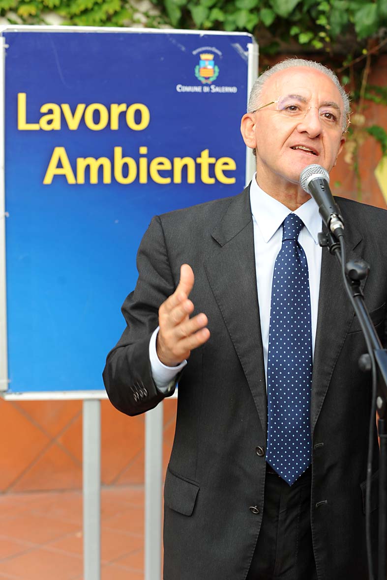 Al via i lavori di copertura della Piscina Nicodemi. Salerno, 16 settembre 2010
