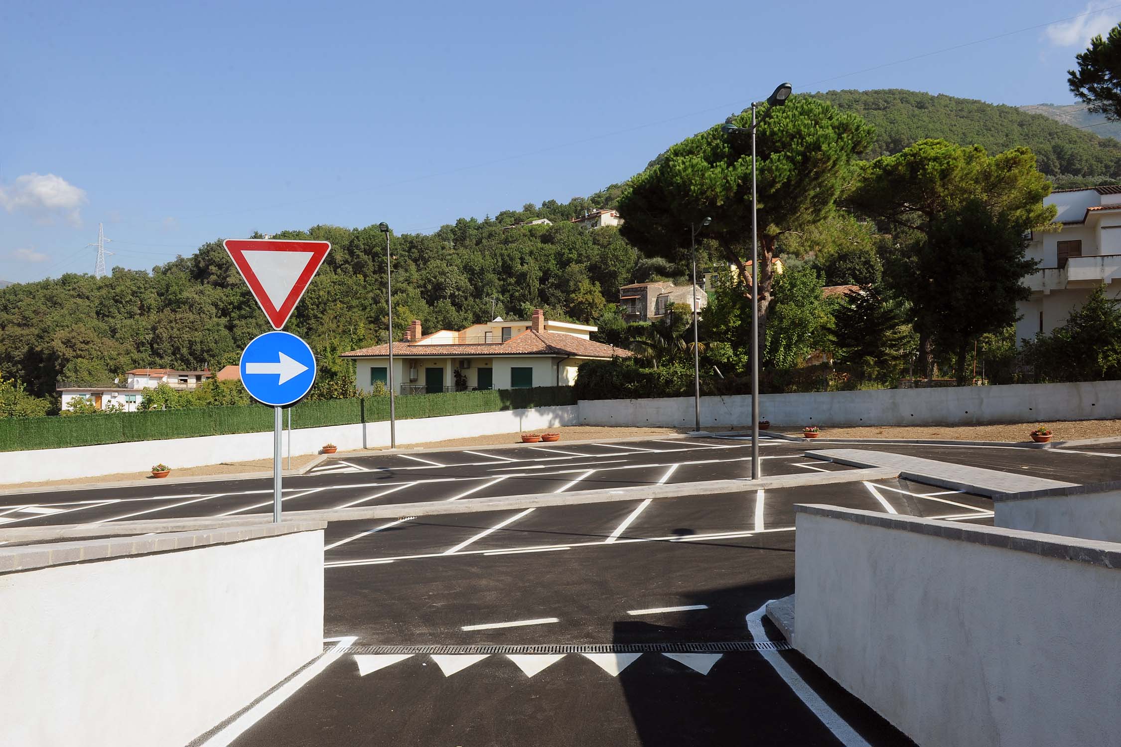 Il Sindaco Vincenzo De Luca inaugura il parcheggio di Pastorano. Salerno, 6 settembre 2010