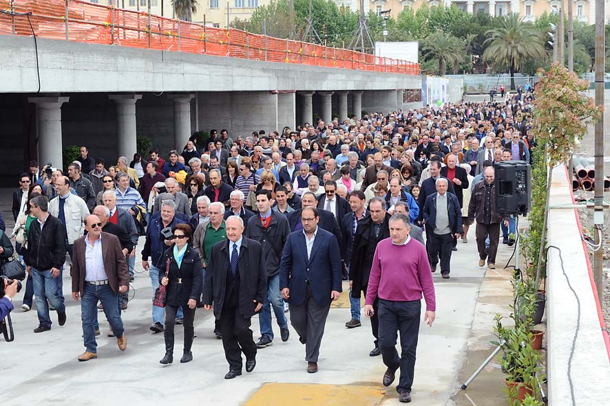 Con il Sindaco di Salerno Vincenzo De Luca Porte aperte nel cantiere di  Piazza della Liberta', 1 maggio 2011