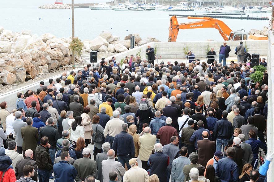 Con il Sindaco di Salerno Vincenzo De Luca Porte aperte nel cantiere di  Piazza della Liberta', 1 maggio 2011