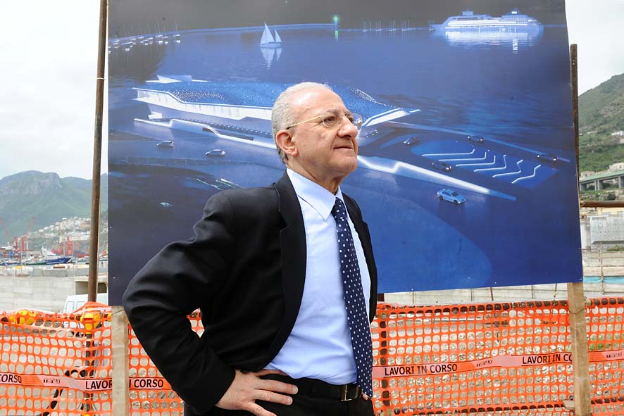 Con il Sindaco di Salerno Vincenzo De Luca Porte aperte nel cantiere di  Piazza della Liberta', 1 maggio 2011