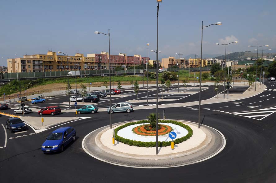 Inaugurazione della nuova rotatoria all'uscita Pastena della tangenziale di Salerno, 27 maggio 2009