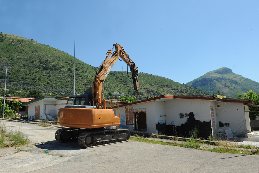 Inizio dei lavori per la realizzazione di 47 alloggi a Rufoli di Ogliara, Salerno 8 luglio 2010