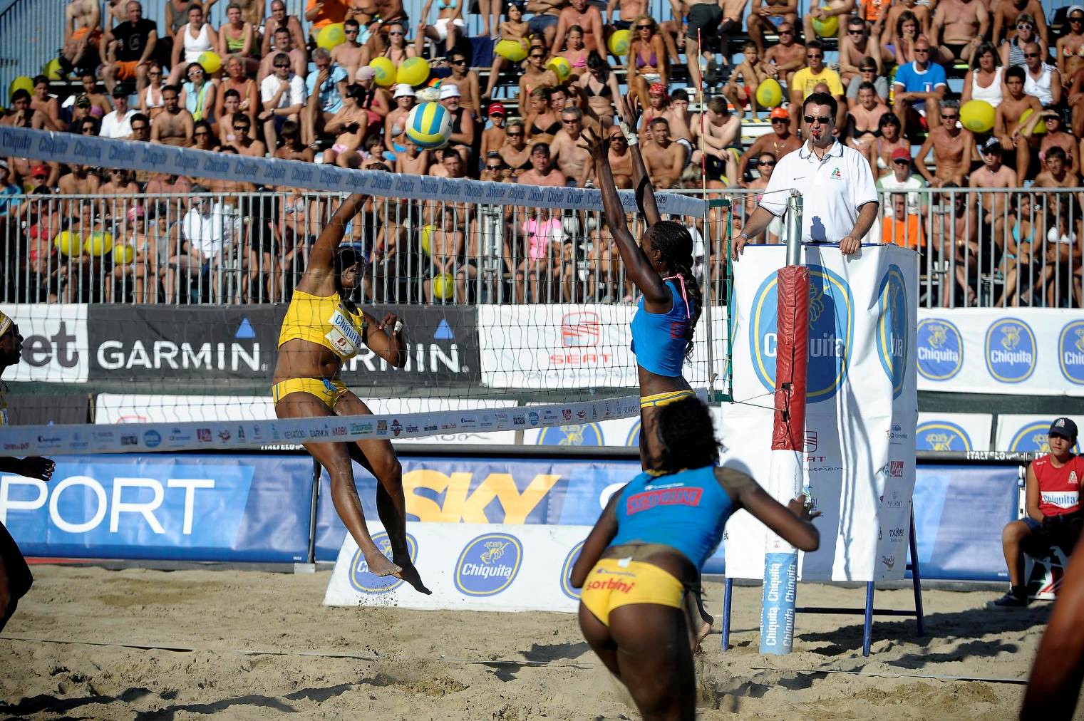 Chiquita Tour 2009: a Salerno il gran finale di Sand Volley 4X4 serie A femminile. Spiaggia di Santa teresa, 1 e 2 agosto