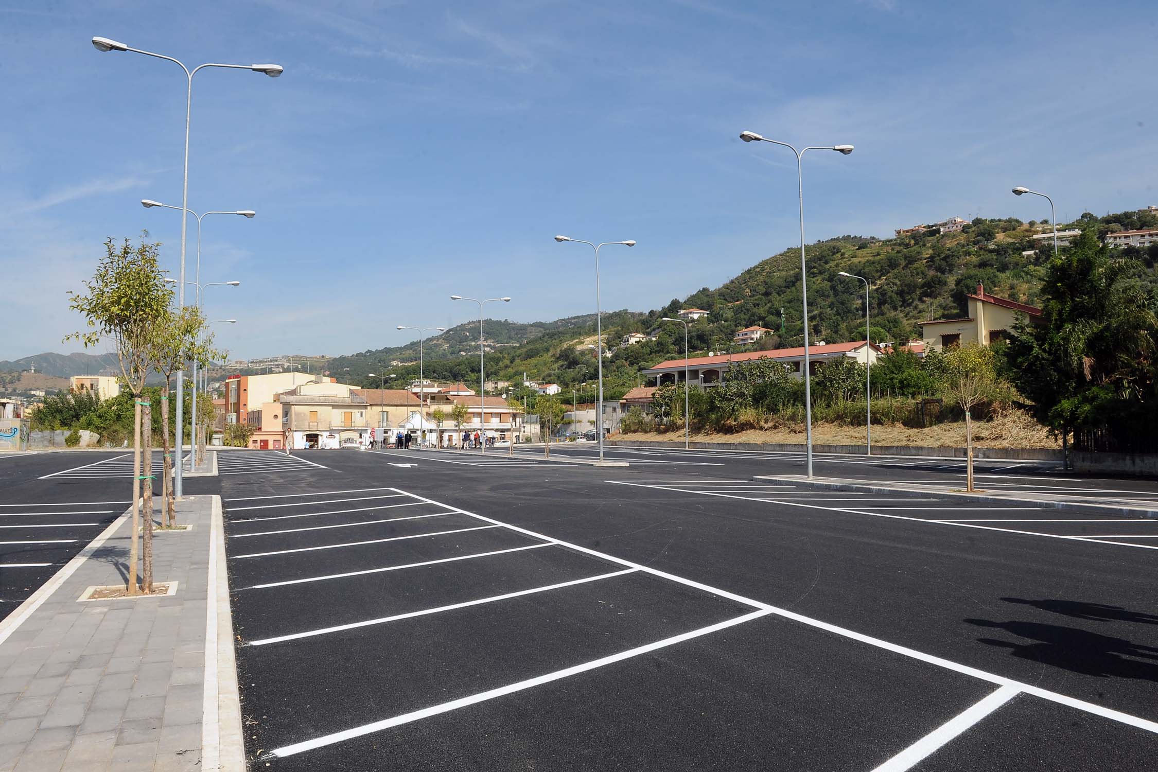 Il Sindaco De Luca inaugura un nuovo parcheggio a Sant'Eustachio. Salerno, 2 settembre 2010