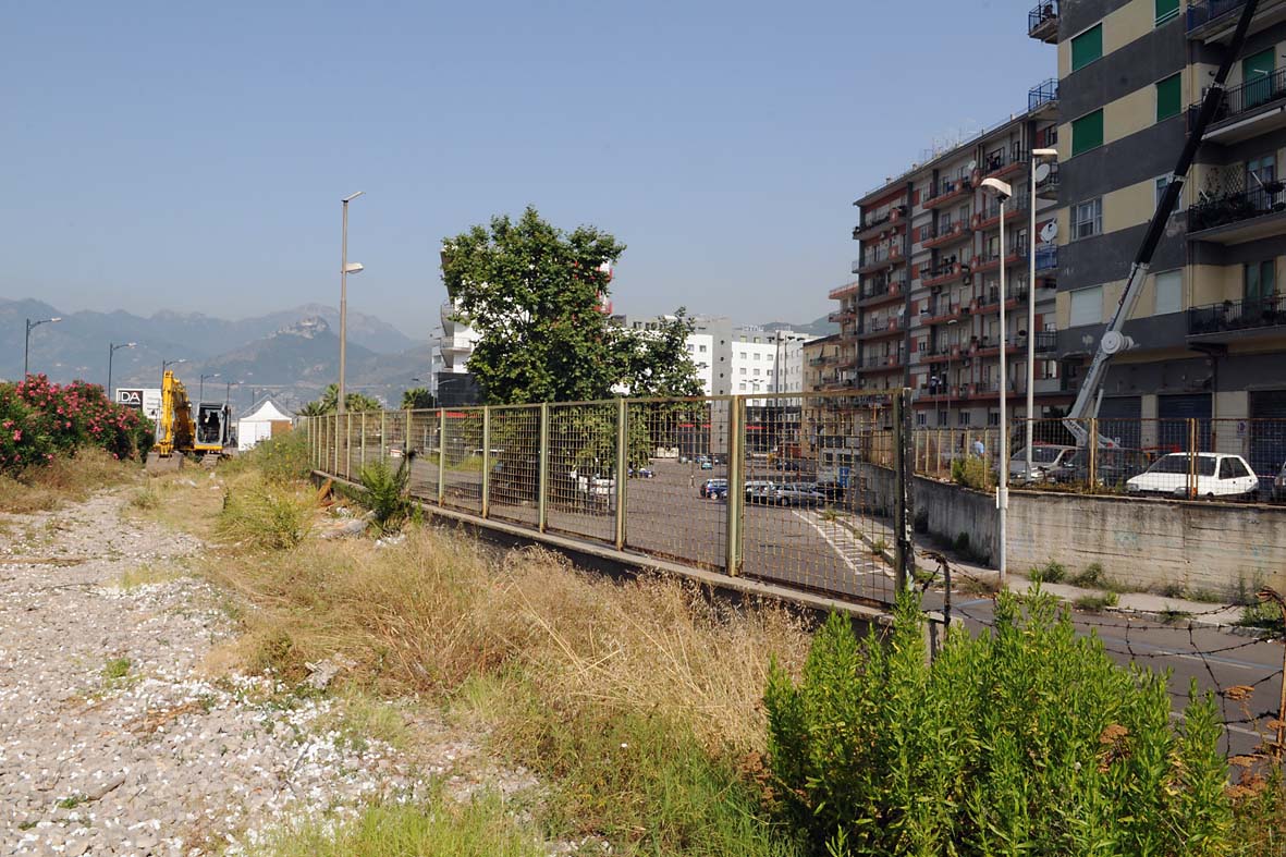 Il Sindaco De Luca da' il via ad importanti interventi in via Lungomare Marconi. 15 luglio 2009