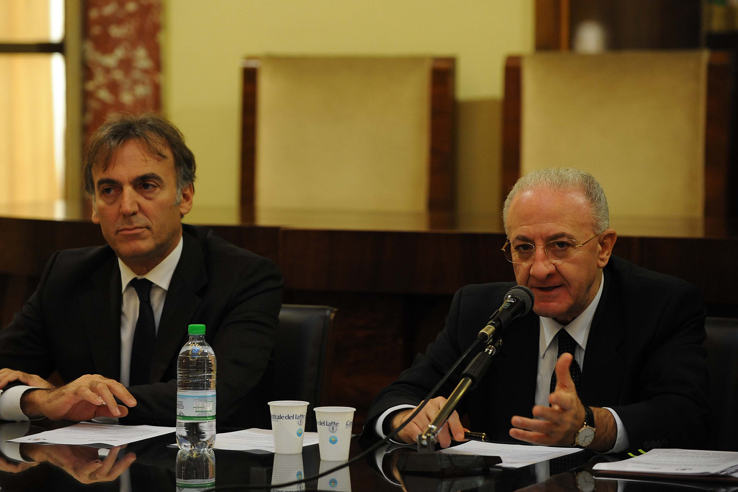 Treni straordinari sulla tratta Salerno-Napoli nel periodo di Luci d'Artista