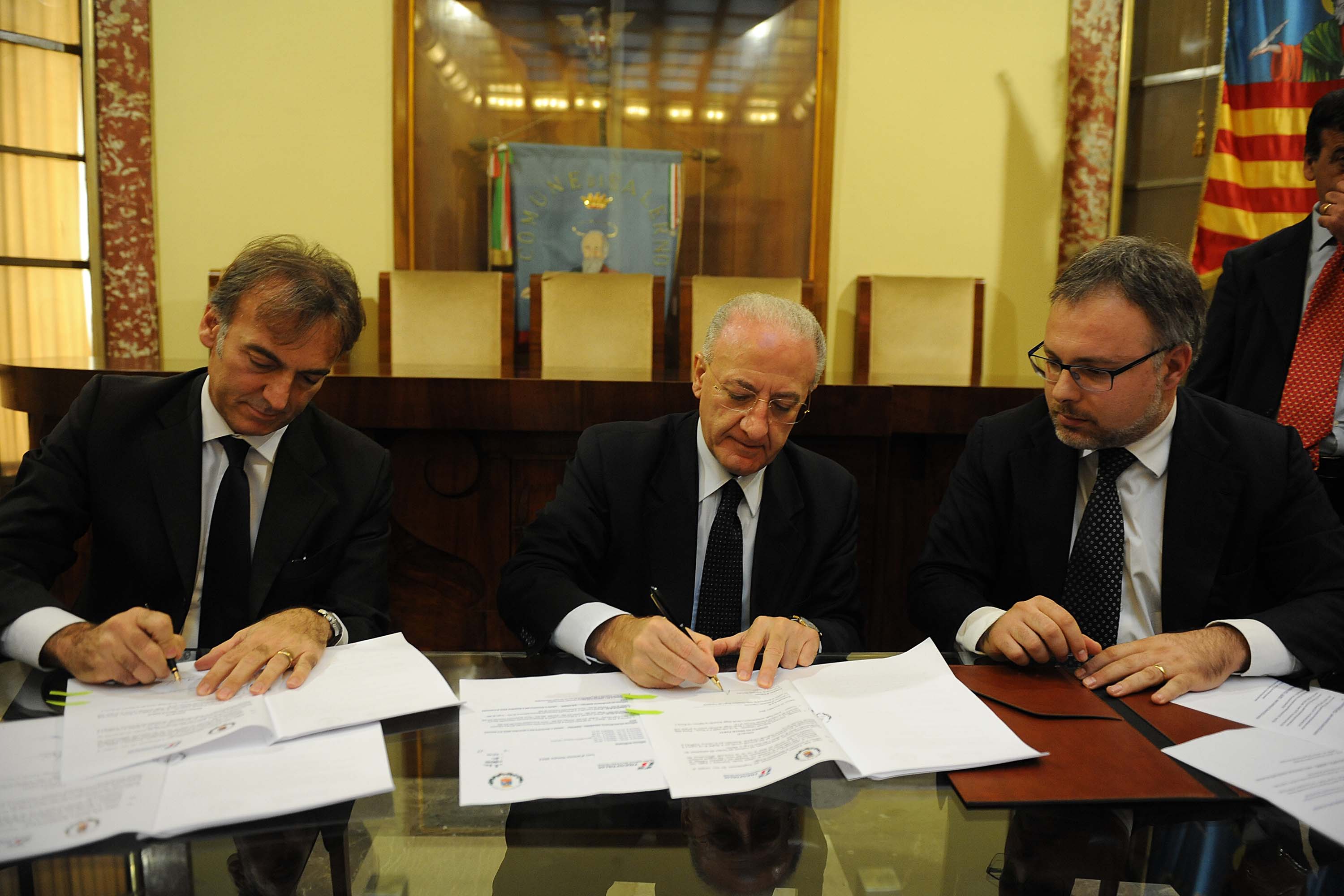 Treni straordinari sulla tratta Salerno-Napoli nel periodo di Luci d'Artista